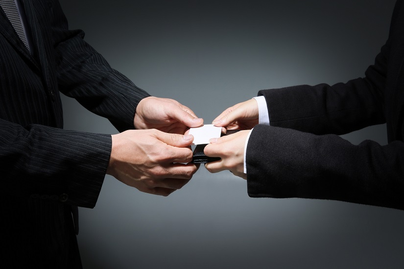 怪しい取引 ビジネスマン