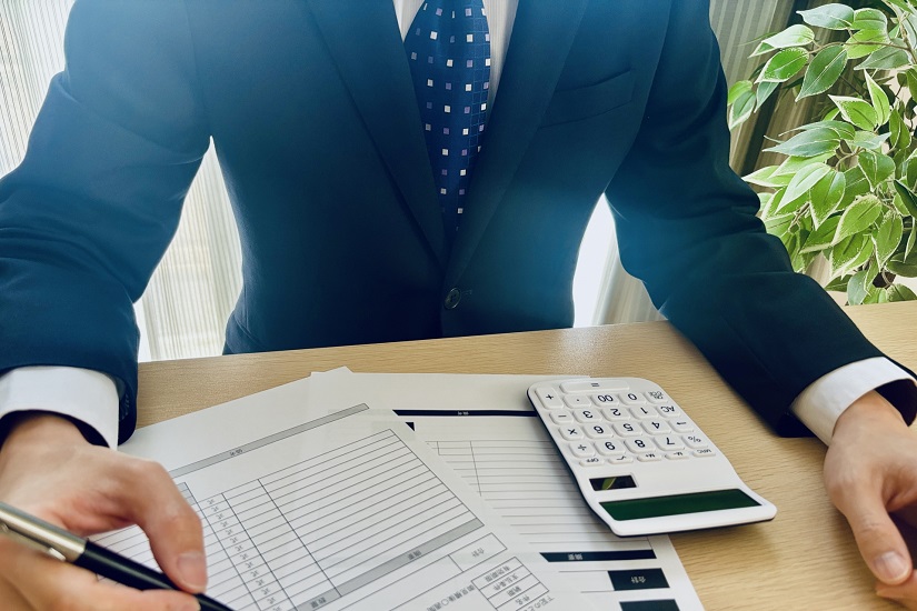 お金 相談 請求書 電卓