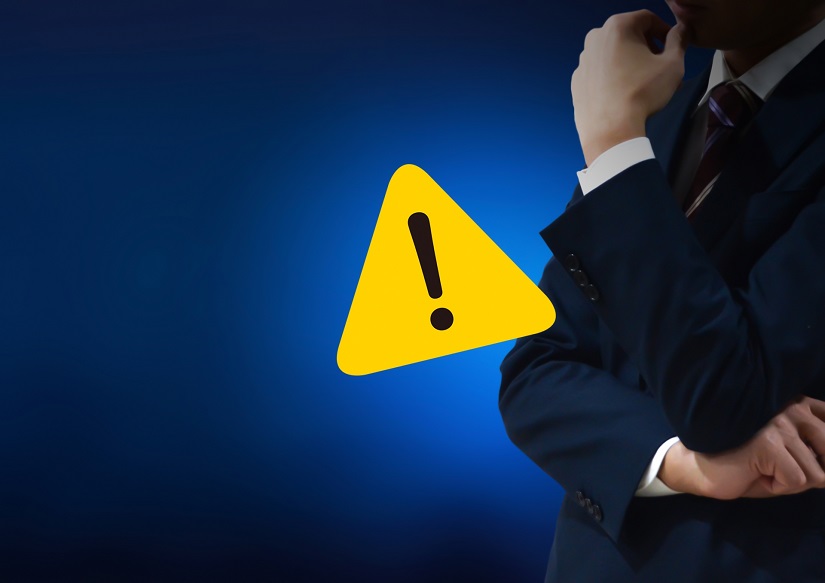 問題　リスク　ビジネスマン