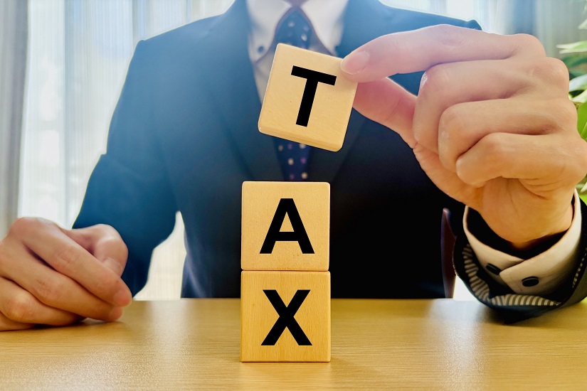 税金　調整　イメージ