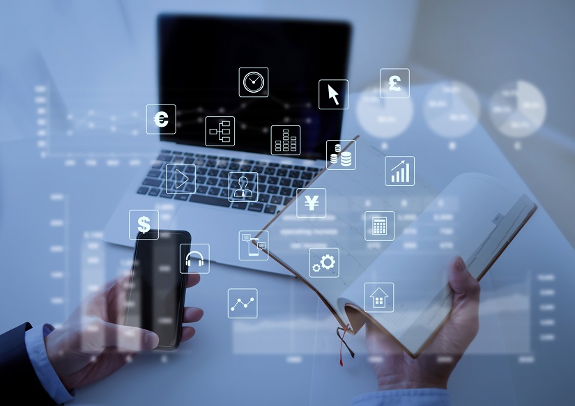 ビジネスIT　スマホ　書類