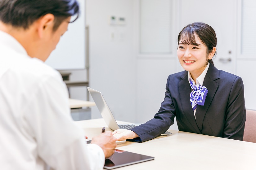 窓口での契約　銀行